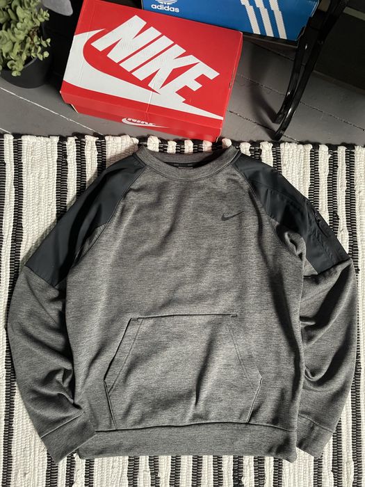 Свитшот Nike therma fit