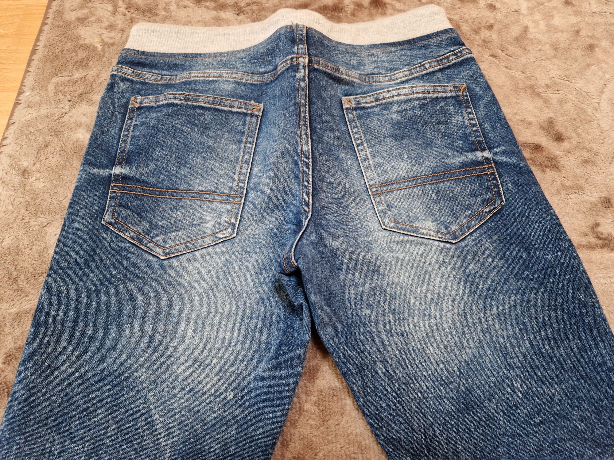 Spodnie chłopięce Pepco (imitacja jeansu) 152cm