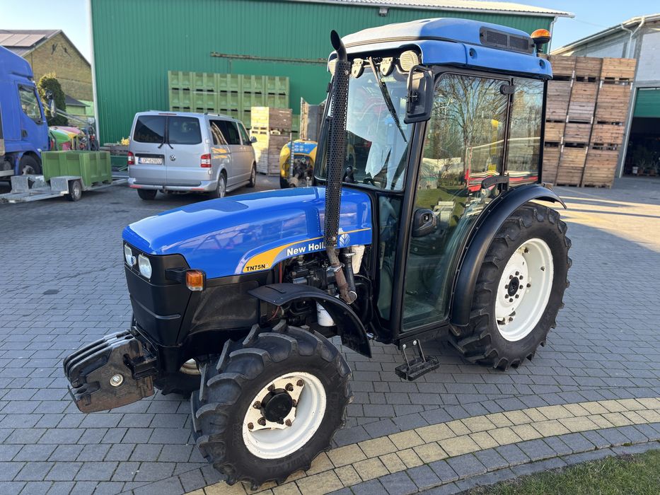 New Holland TN75NA sadowniczy
