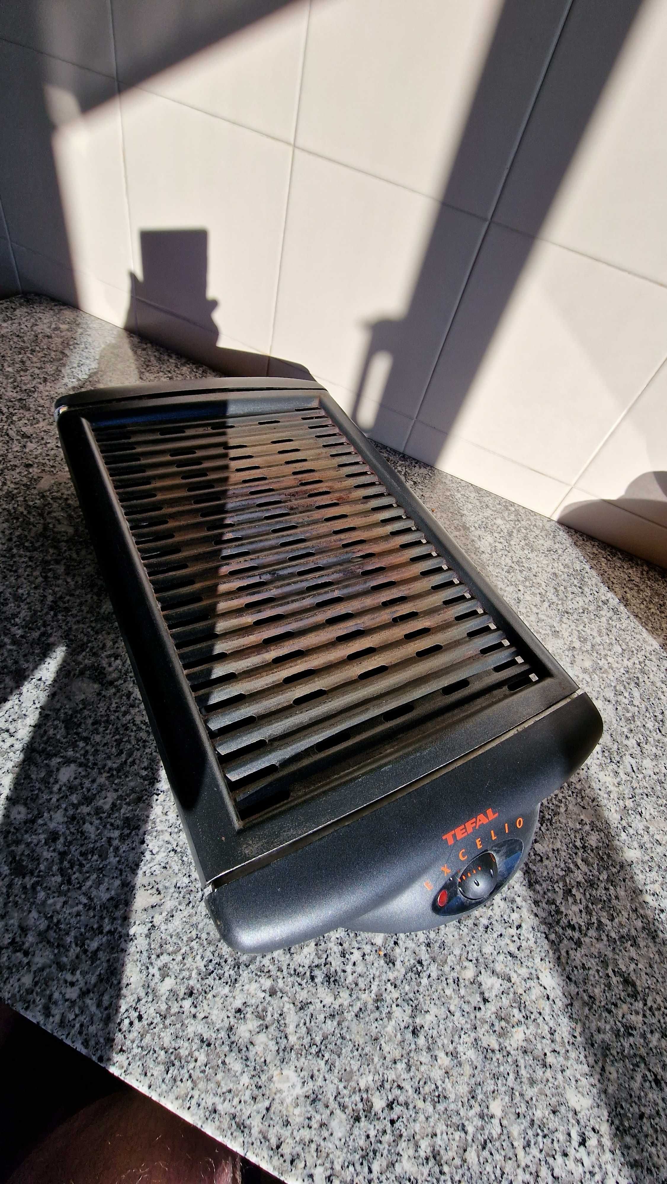 Grelhador Elétrico Tefal, modelo Excelio