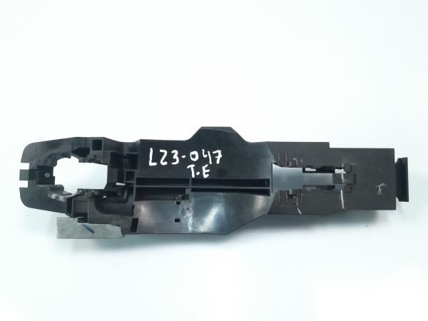 Puxador porta trás esquerdo NISSAN Micra IV (K13)