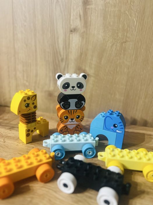 Конструктор LEGO Duplo Потяг з тваринами