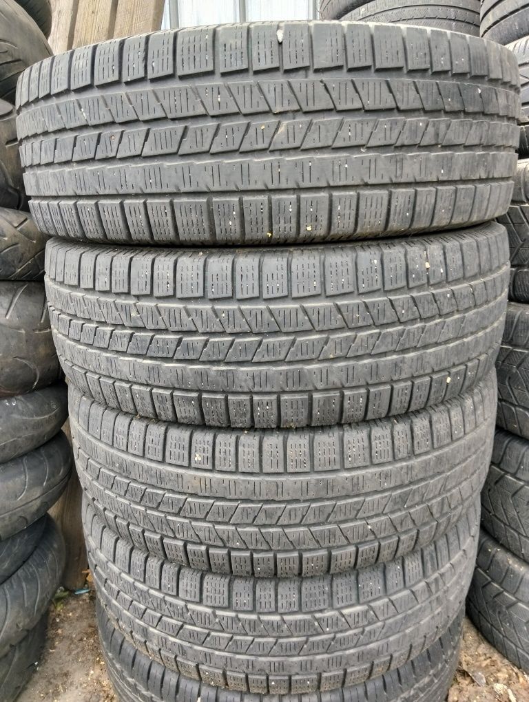 Резина зимова pirelli 225/65r17