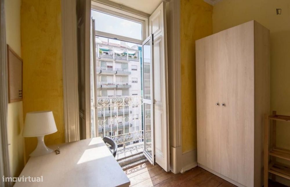 Quarto - localizado em Saldanha Lisbon