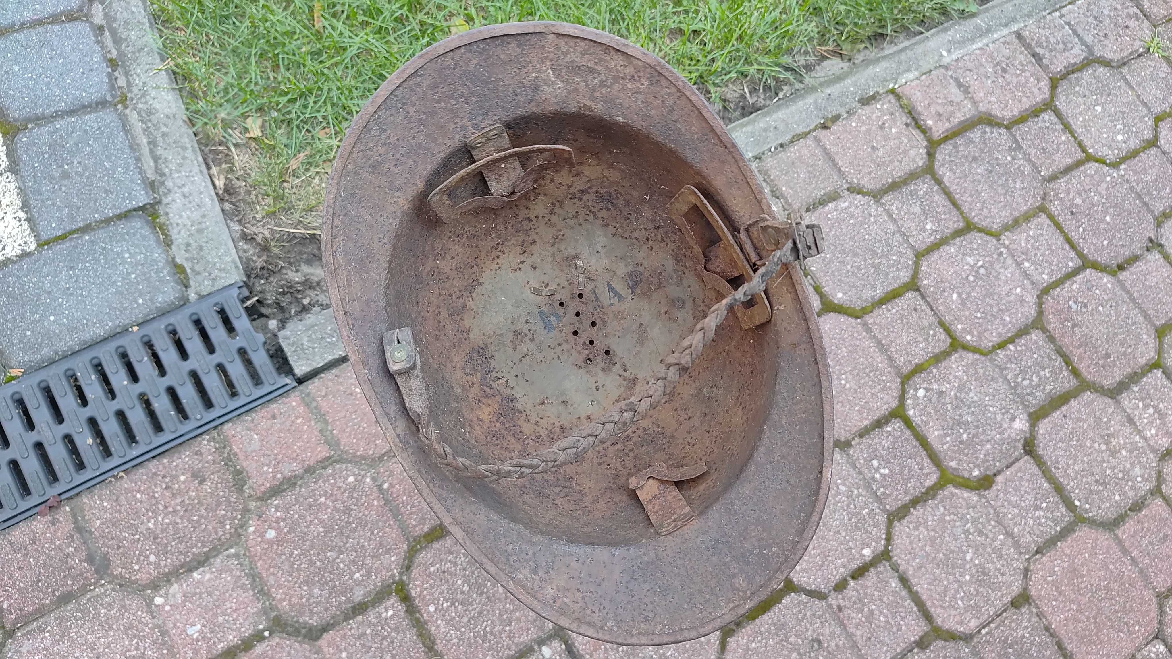 Hełm adrian wz 26 II wojna