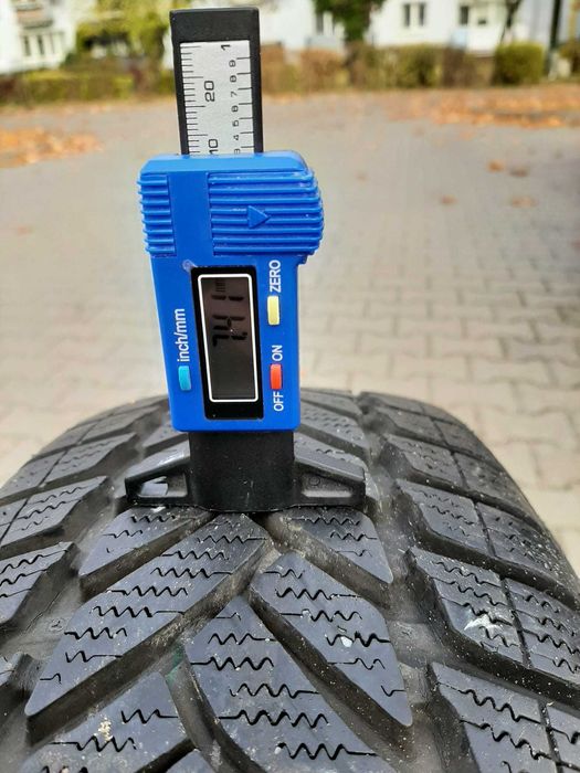 Opony zimowe Dunlop 195/65 R15