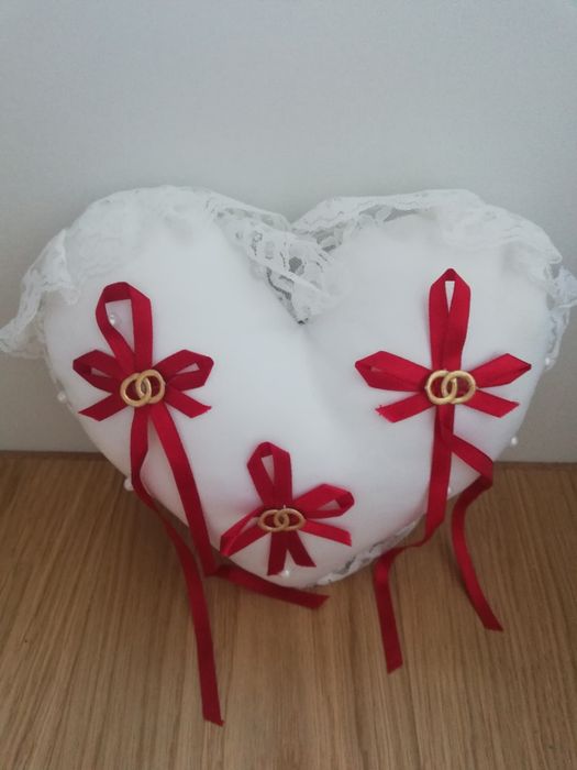 Poduszeczka ślubna na obrączki