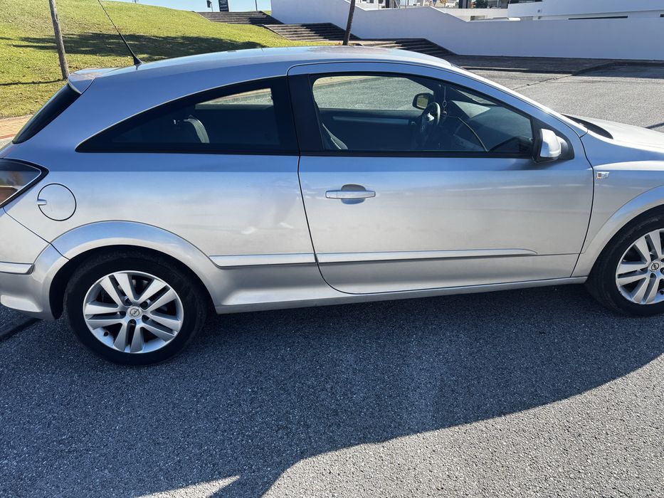 Opel Astra Gtc 3 portas