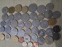 Lote de moedas estrangeiras