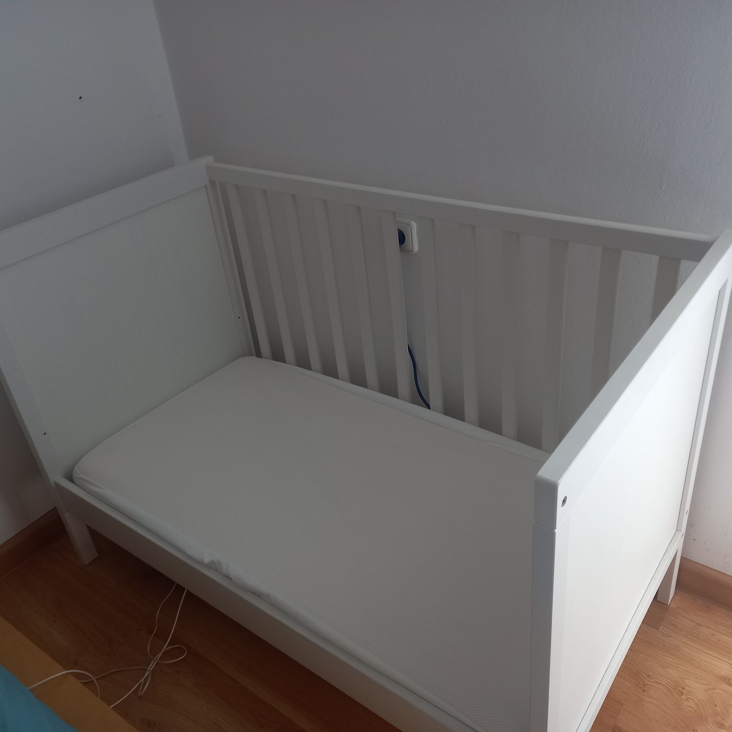 Łóżeczko IKEA Sundvik