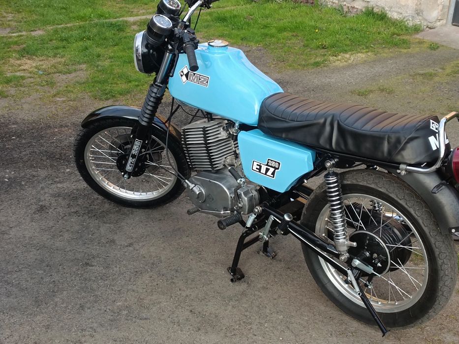 MZ etz 250 Pollecam