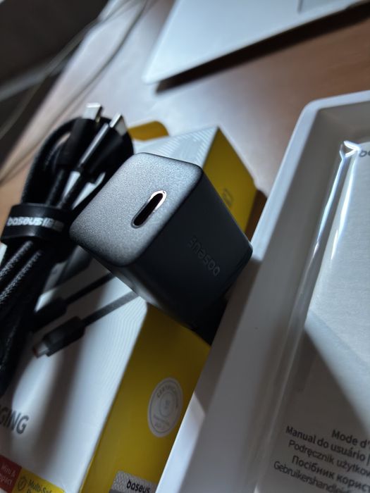 Найкомпактніша зарядка Baseus 20W GaN 5