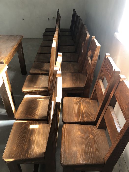 Столи та стільці