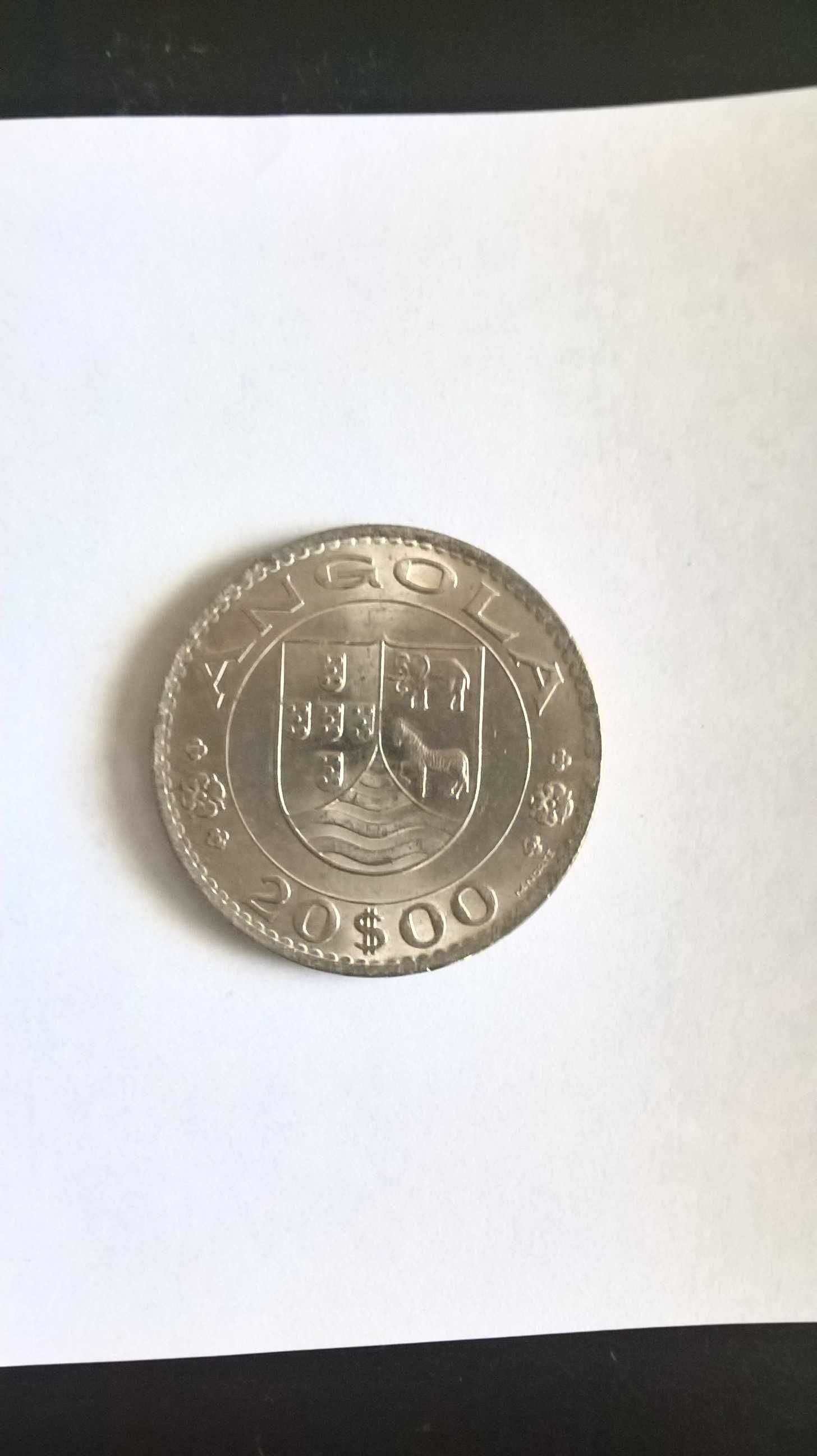 65 moedas de angola
