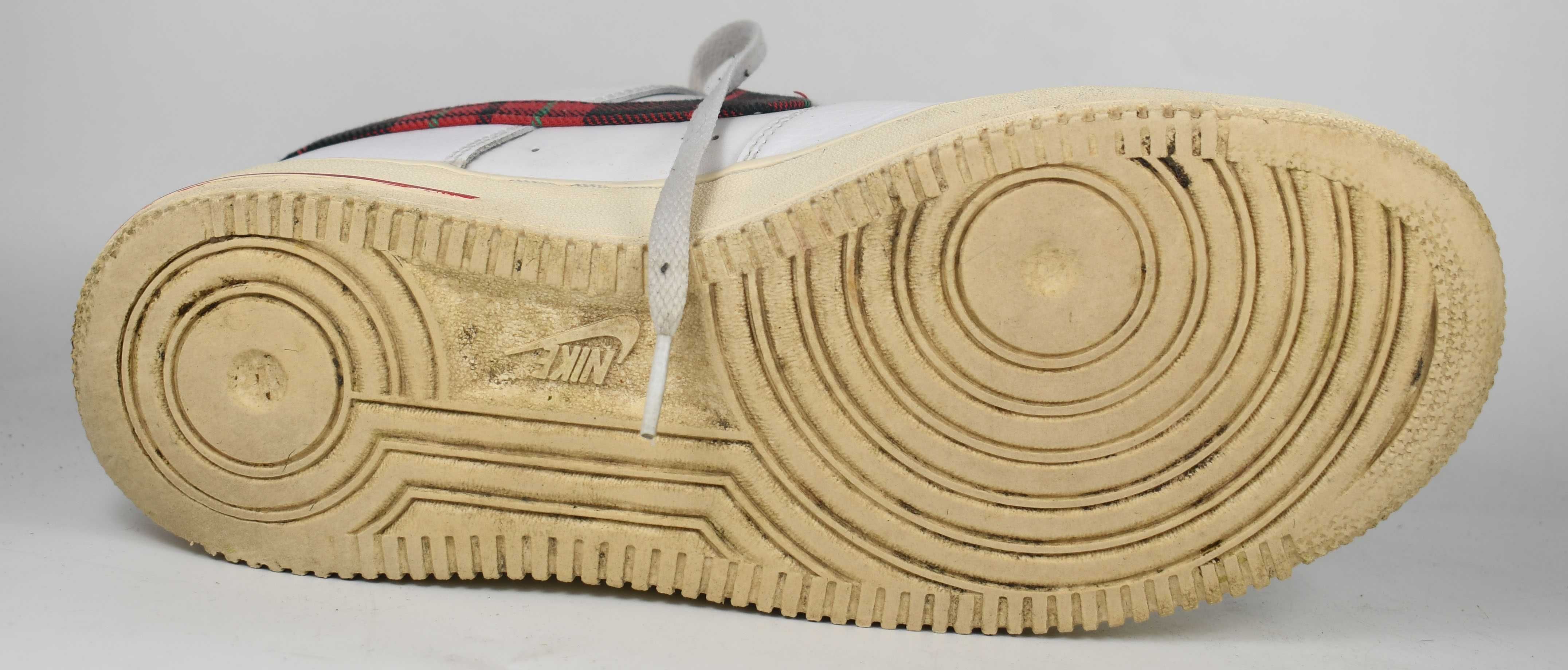 Używane z wadą Sneakersy Nike Air Force 1 '07 LV8 DV0789 roz. 42,5