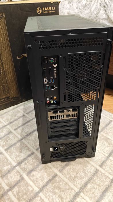 Lian Li/ i7 11700K/ Z590/ RX 6700XT/ 32Gb 3600Mh/1.5 Tb/Be quiet