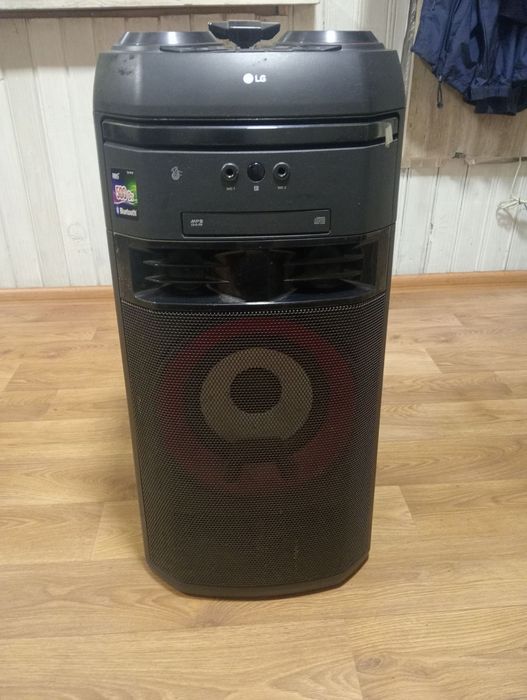 Колонка XBOOM OK65 LG