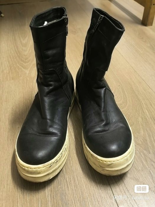 Cinzia araia type ramones rick owens geobasket