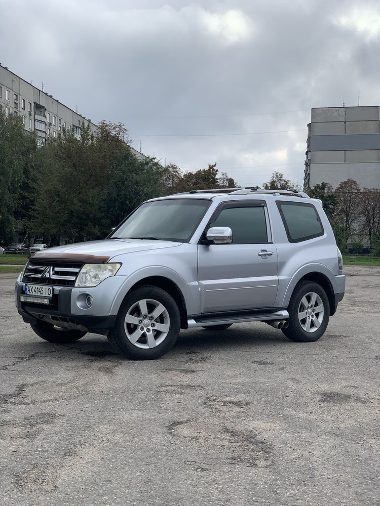 Продам Mitsubishi Pajero Wagon 3D