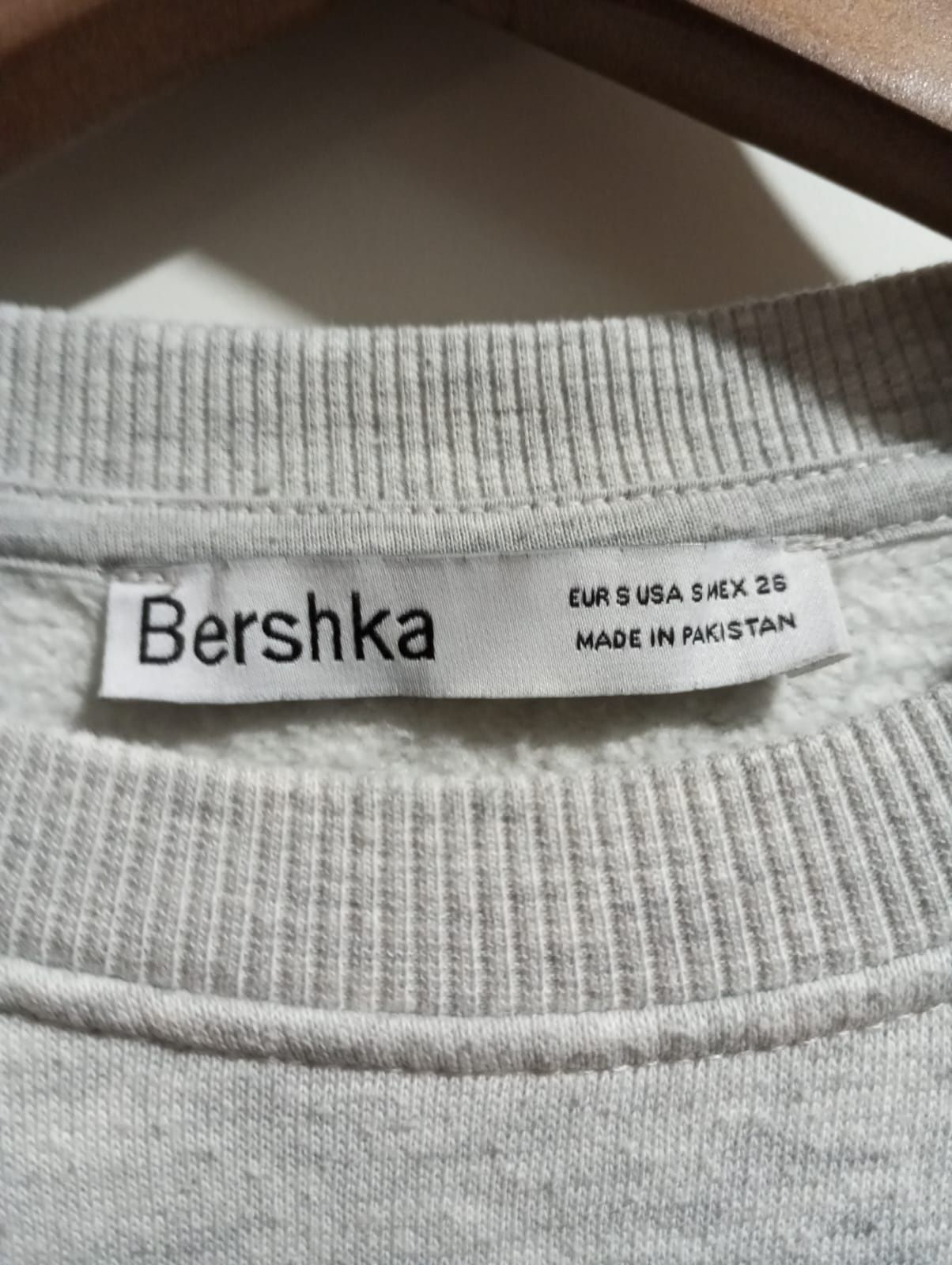 Camisola Bershka Tamanho S