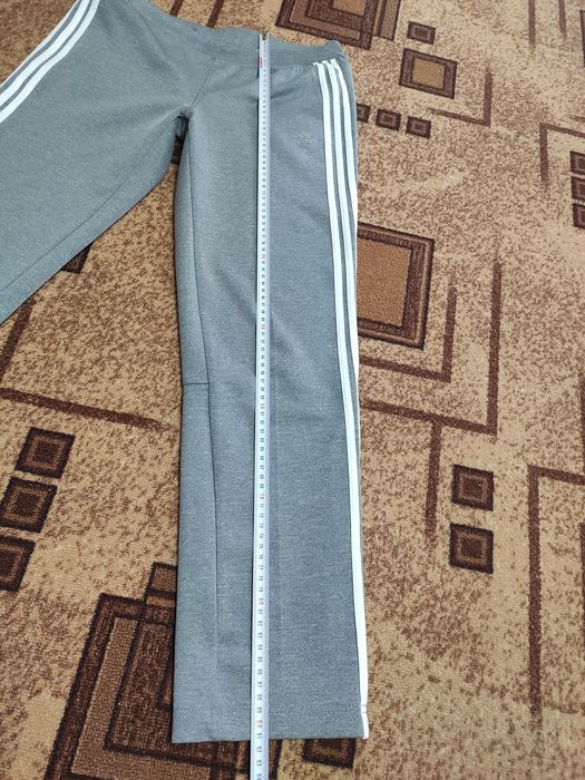 Спортивный костюм женский