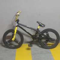 bicicleta bmx amarela/preta