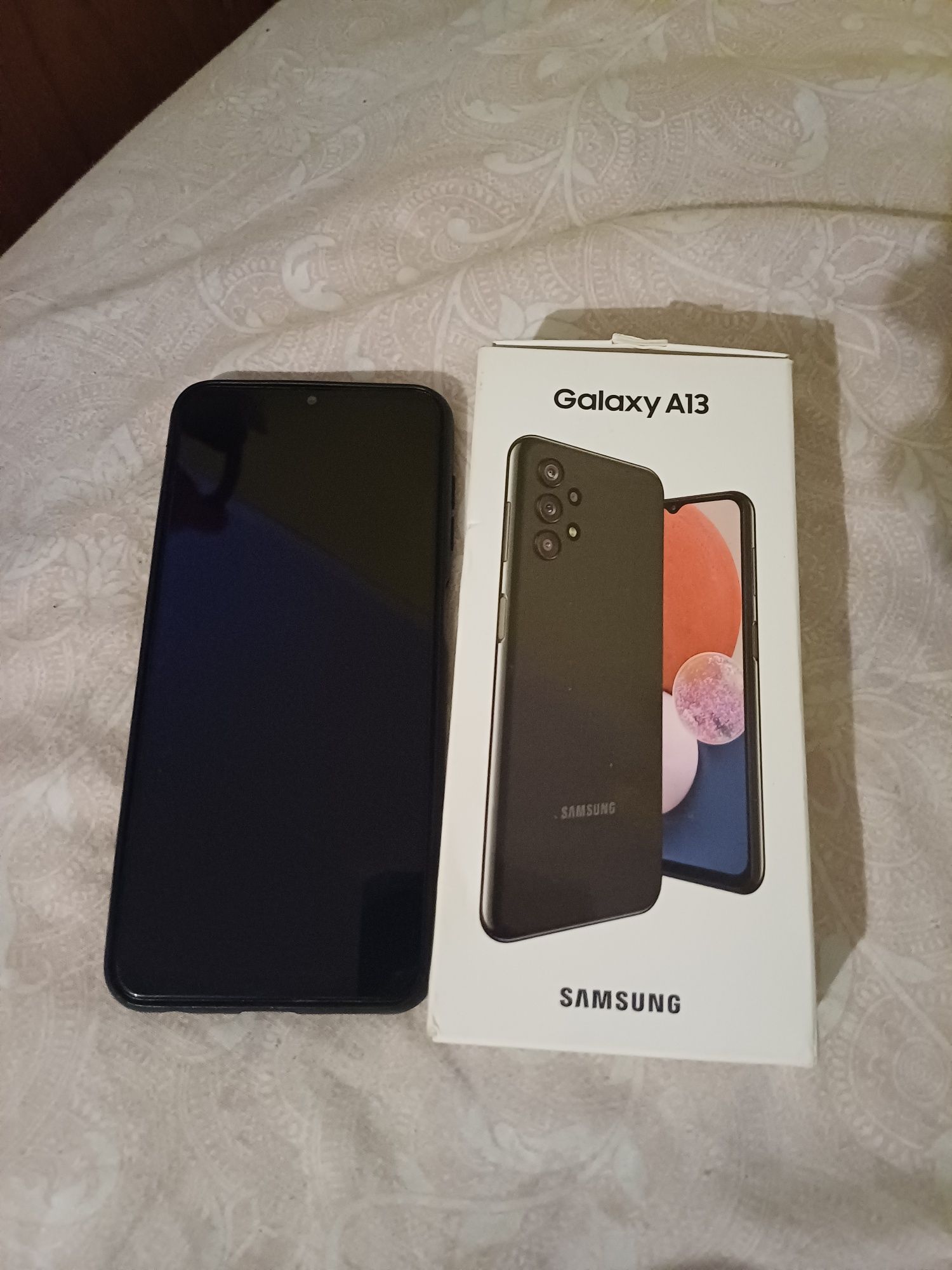 Samsung a13 + etui + pudełko