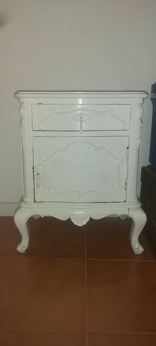 Mesa de cabeceira