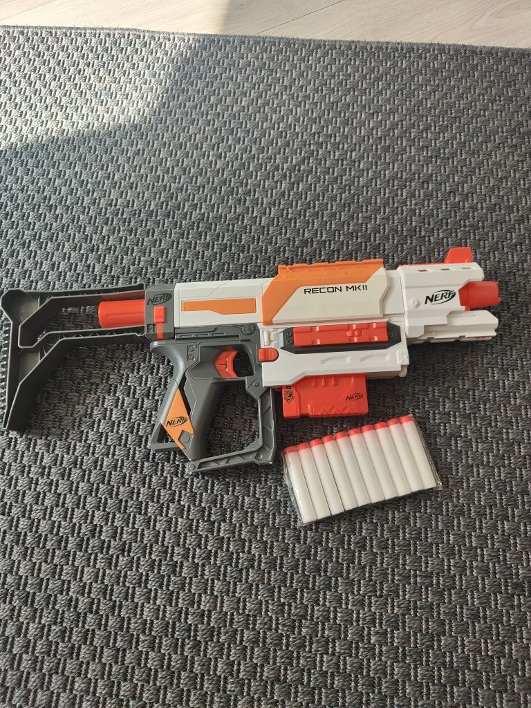 Pistolet Nerf Recon MKII na strzałki