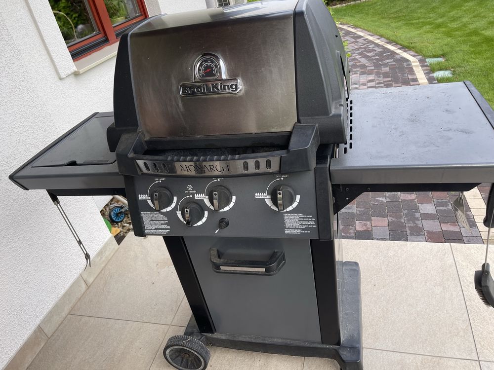 Grill broil king monarch