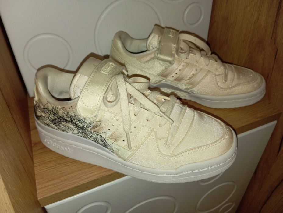 Кросівки жіночі , Adidas Forum 84 Low