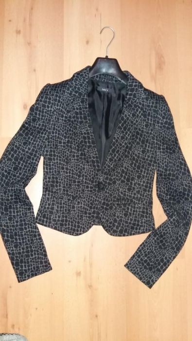 Krótki żakiet Jake*s 34-36, taliowany, nowy