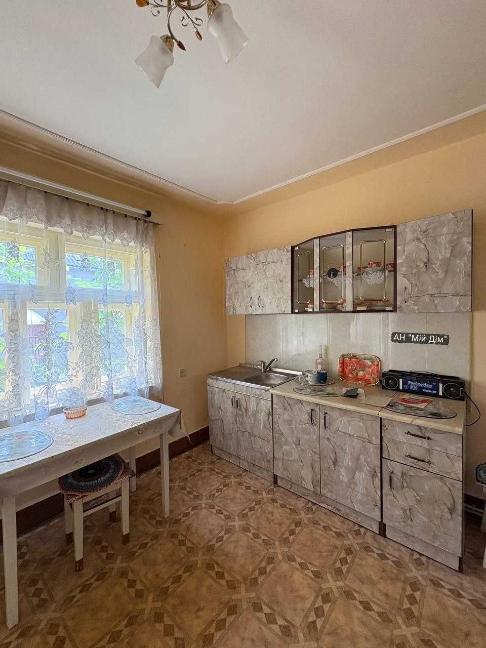 Продається будинок, попуч м.Берегово, термальні басейни