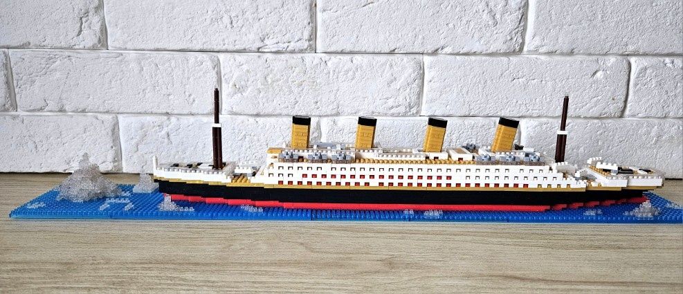 Конструктор Титанік в Коробці 1878д./620д,
Титаник Корабль Lego Лего