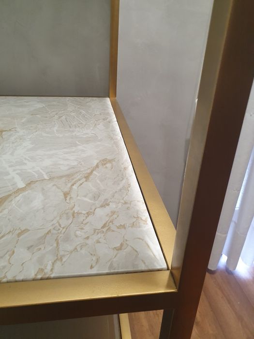 Estante em Inox com prateleiras em vidro