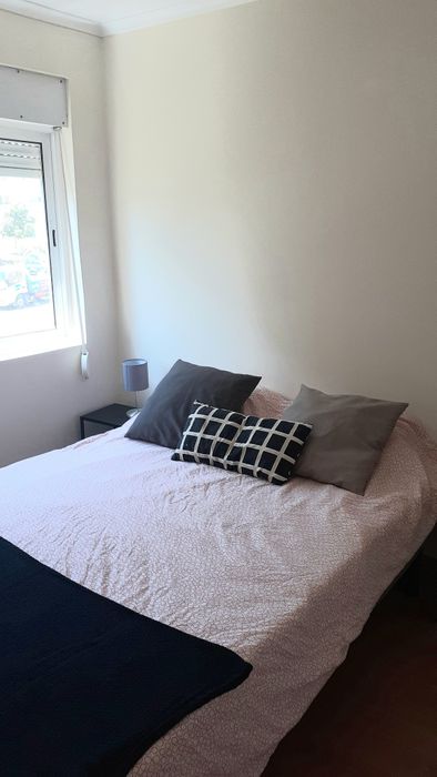 Quarto Cama Casal sem caução Encarnação