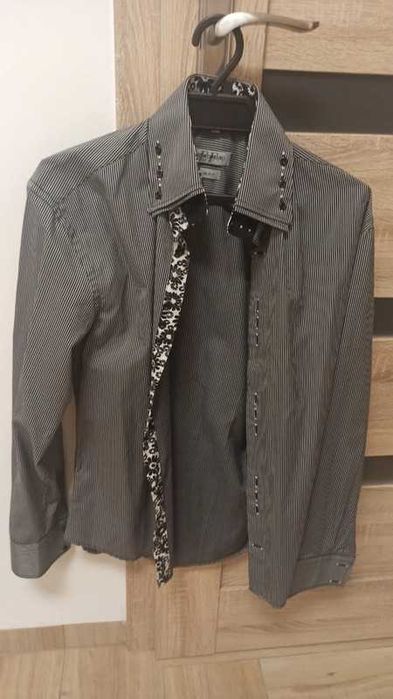 Męska koszula w typie slim fit na długi rękaw w rozmiarze M