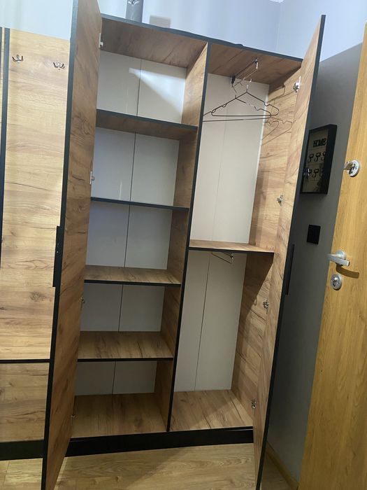 Szafa do przedpokoju