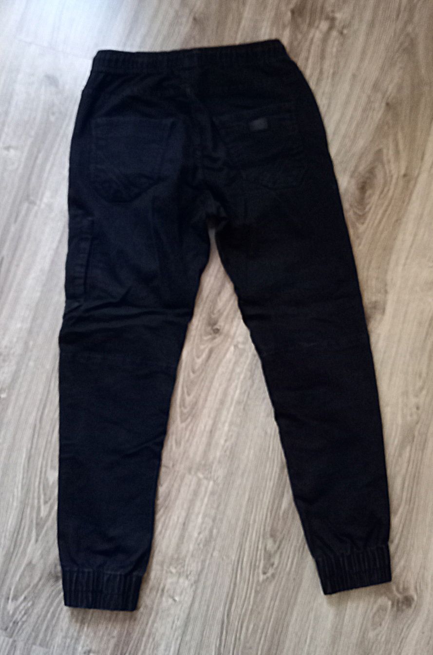Spodnie młodzieżowe joggery Cropp W28 L30