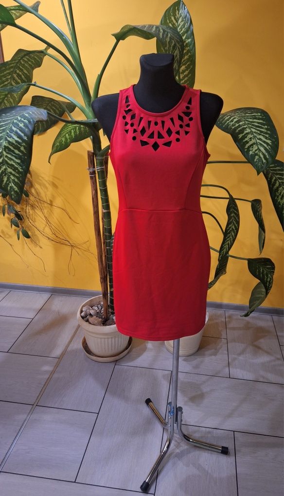 Czerwona sukienka koktajlowa marka Atmosphere rozmiar XL 42
