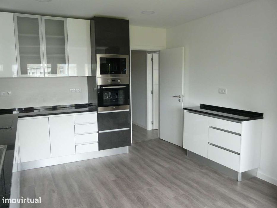 Apartamento T3 em Benfica