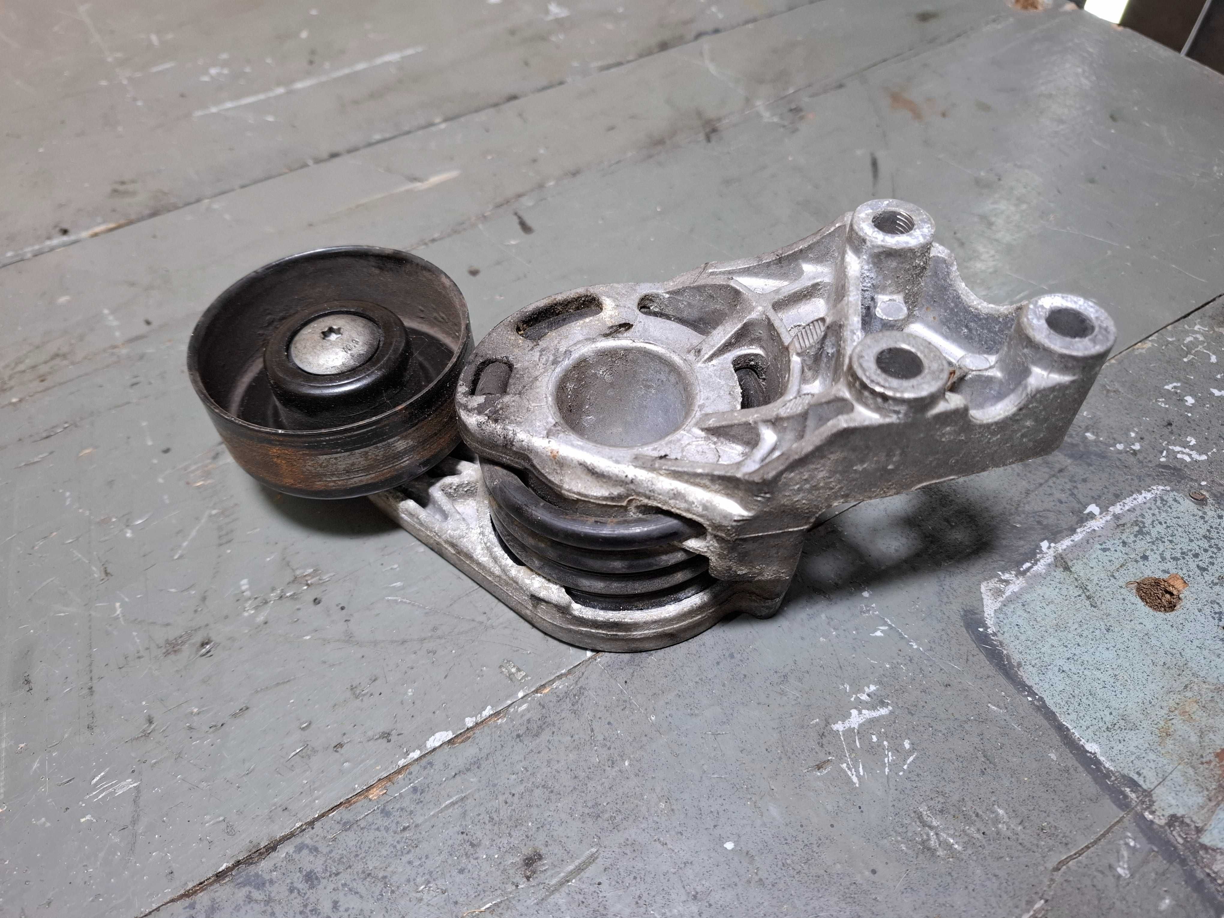 napinacz paska pk alternatora audi a2 1.2 tdi lupo