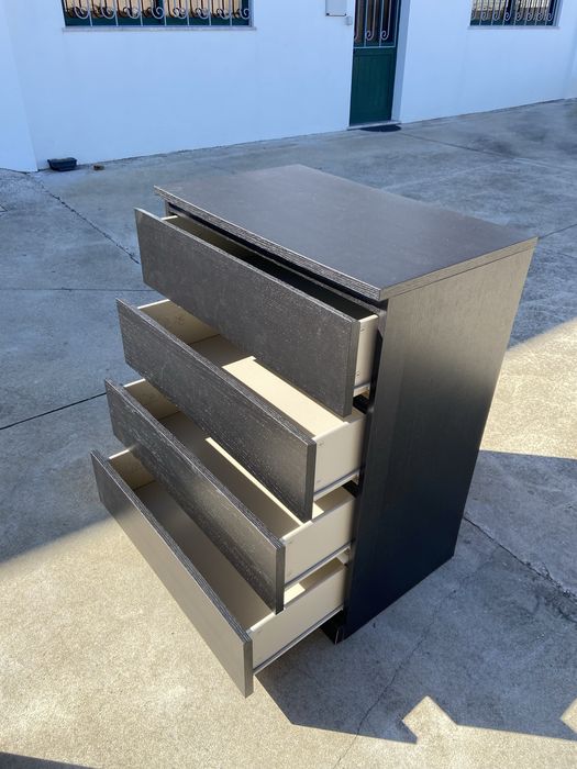 Cómoda Malm (IKEA)