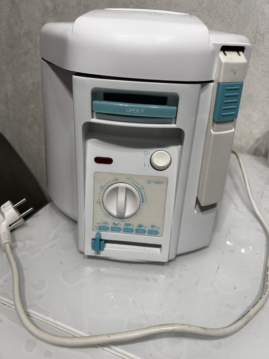 Фритюрница Scarlett