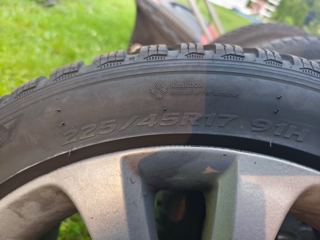 Hankook i*cept rs3 225/45 R 17 winner zima