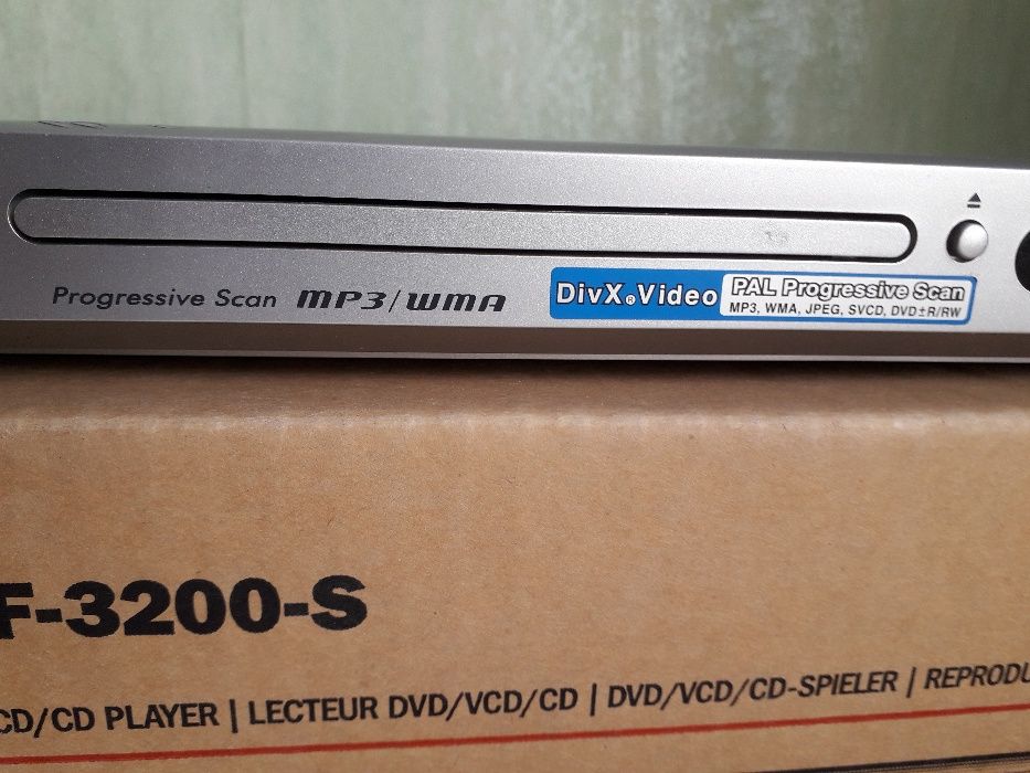 Проигрыватель дисков DVD/VCD/CD DVF-3200S