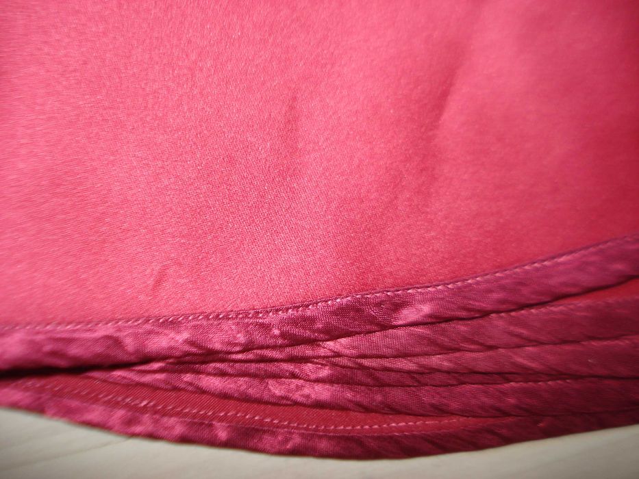 Obrus okragly o srednicy 150 cm