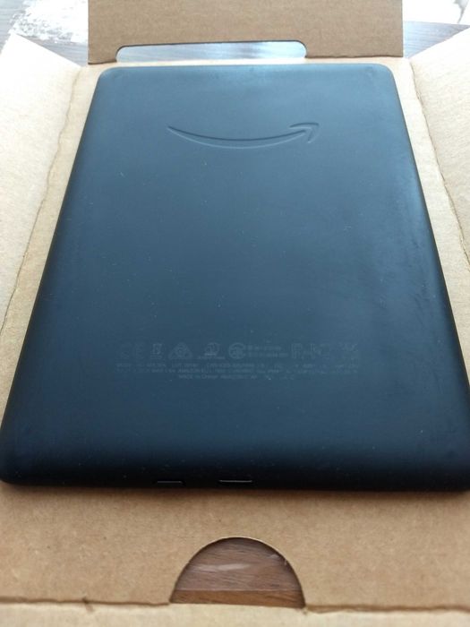 Kindle Paperwhite 6.8" 11 Gen 8 GB
