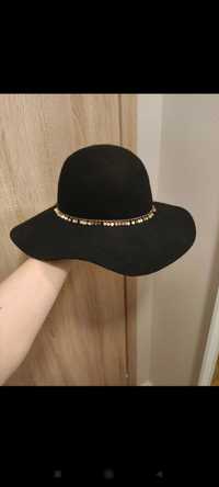 Wełniany kapelusz Steve Madden złoty łańcuch wool 100% wełna