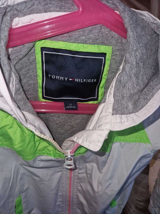 Kurtka jesień wiosna Tommy Hilfiger oryginalna 3T tj. 98 stan idealny